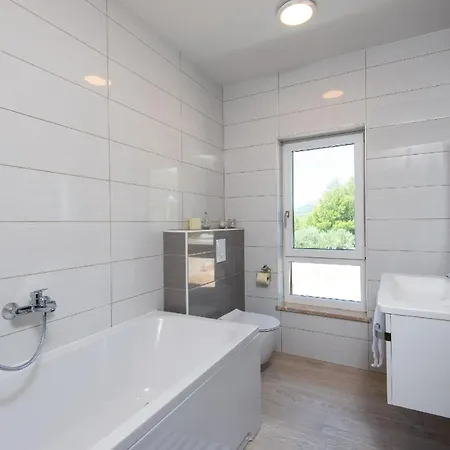 Tatil Evi Ferienhaus Mit Privatpool Fuer 8 Personen Ca 250 Qm In Stankovic Bei Orebic, Dalmatien Sueddalmatien